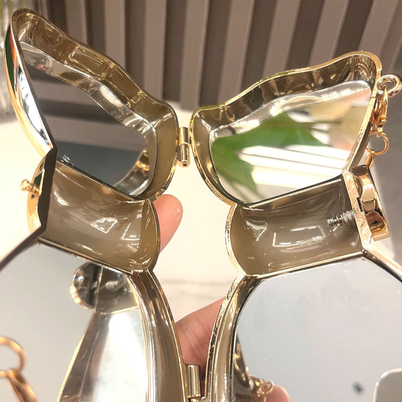 Golden Evening bag  Purses and - Luxury Bags Reseller recension och pris