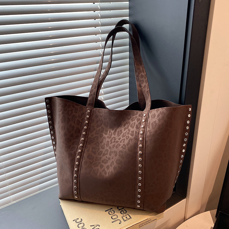2026 Fashion Underarm Women's  - Luxury Bags Classy recension och pris