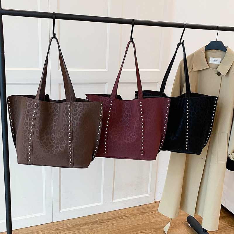 2026 Fashion Underarm Women's  - Luxury Bags Classy recension och pris