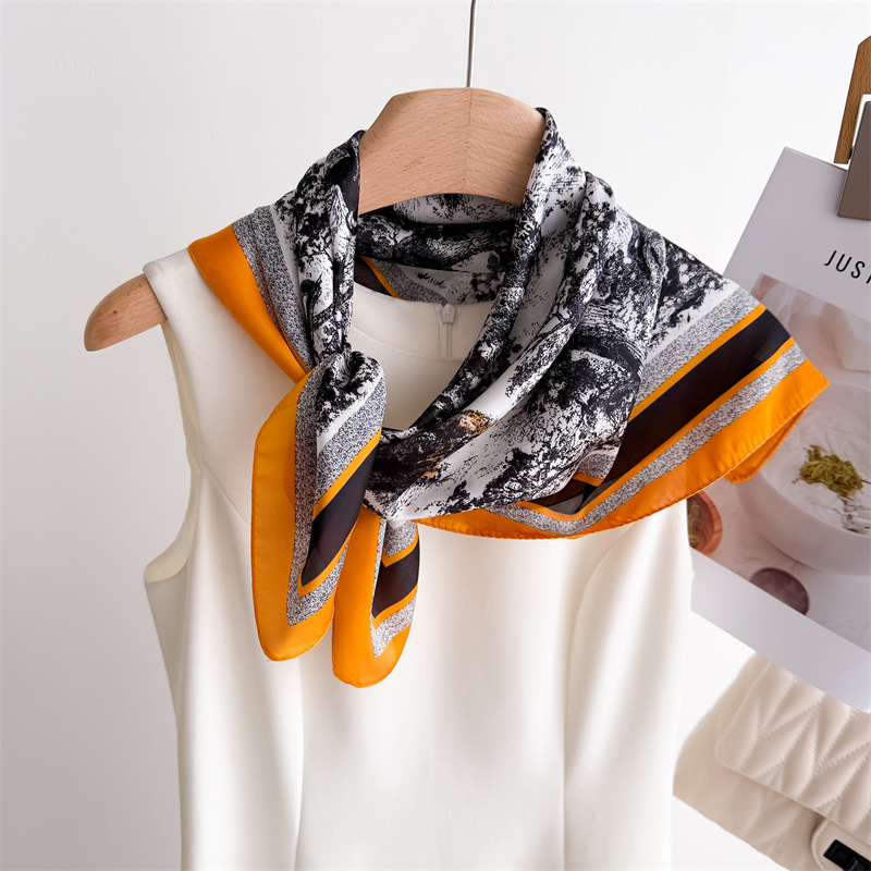 Luxury Jungle Printed Scarves  - Luxury Bags Wholesale recension och pris