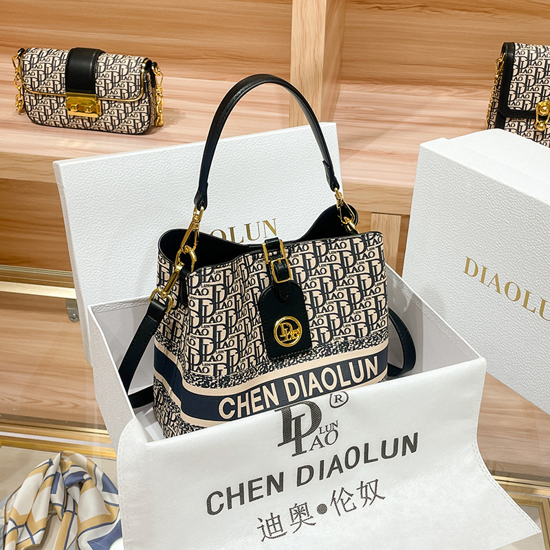 Popular Classic Ladies Handbag - Luxury Bags Sale recension och pris